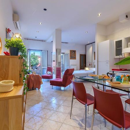 Bologna Santa Maria Dei Servi Apartment X3 Buitenkant foto